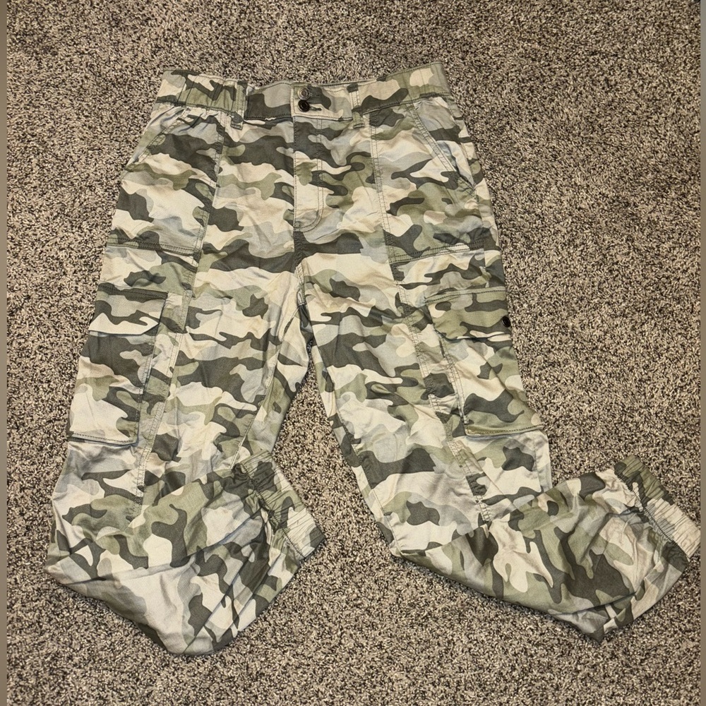 Camo cargo joggers